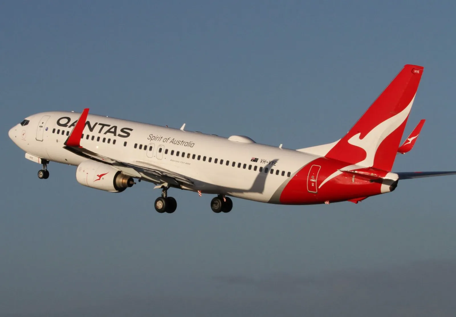 World's Safest Airlines ; Qantas tops once again as safest airline for 2021