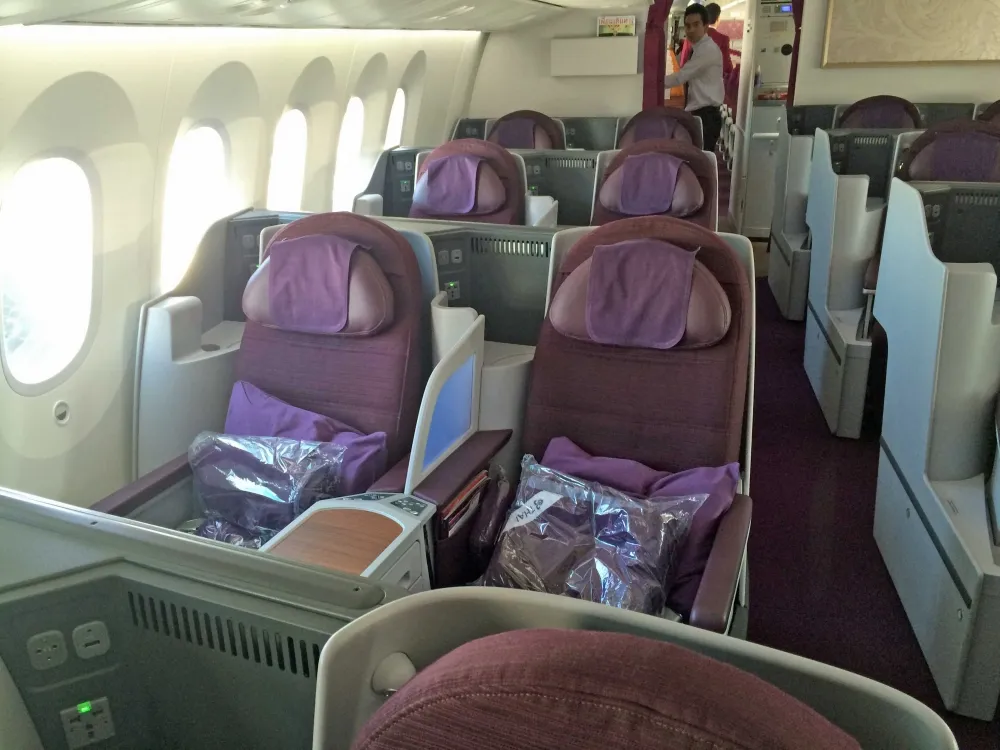 Thai Airways Business Class 787 Dreamliner Review