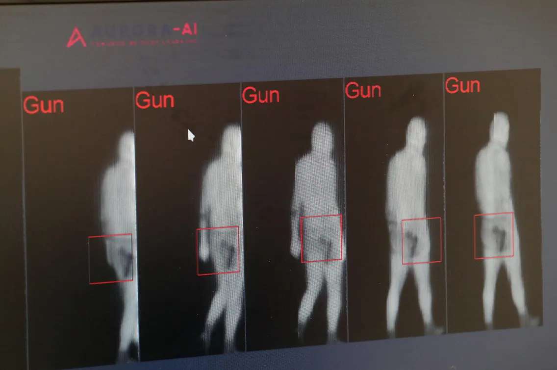 Super-sensitive high tech scanner to shorten airport queues