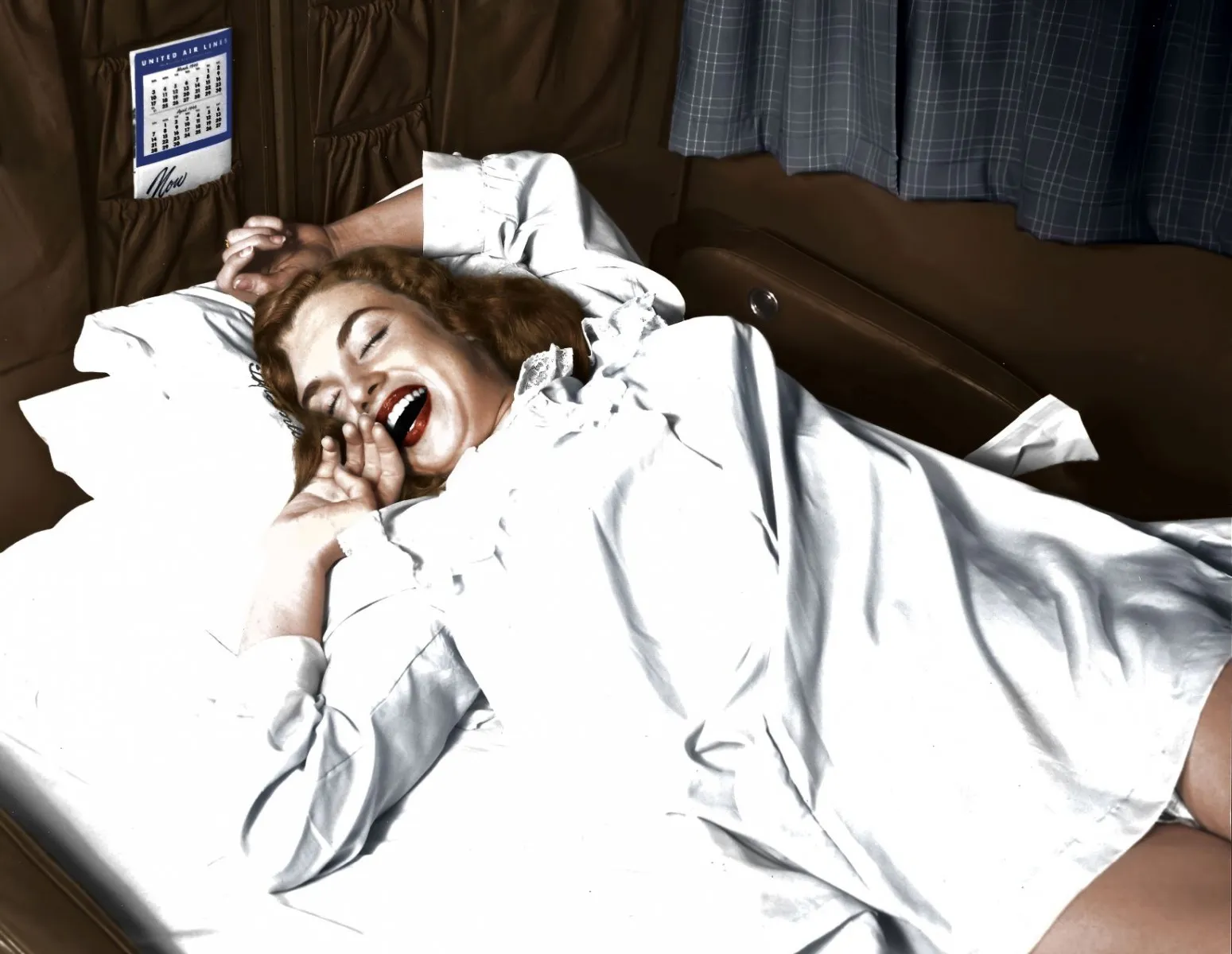 Unique new colorized photos of Marilyn Monroe in her first photoshoot