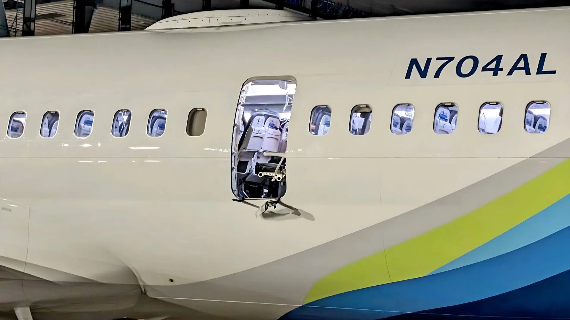 WATCH: Differences in Boeing 737 MAX Exit Doors Explained