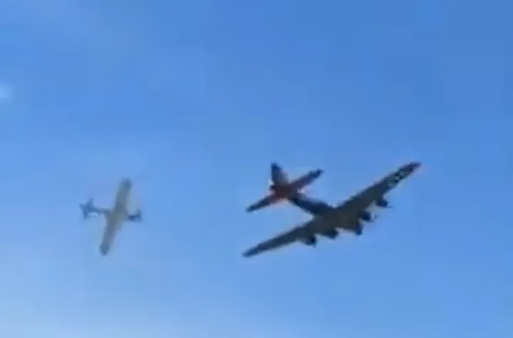 Terrifying & Heartbreaking B-17 Mid-Air Crash At Airshow