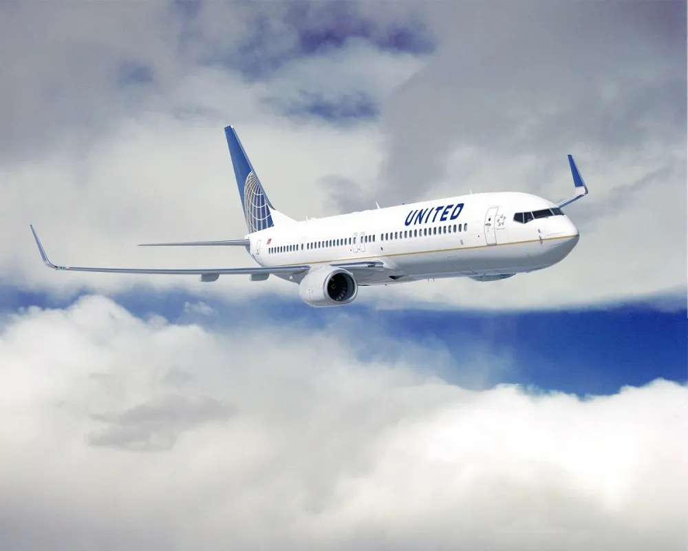 United 'optimizes' hubs to carve out new routes