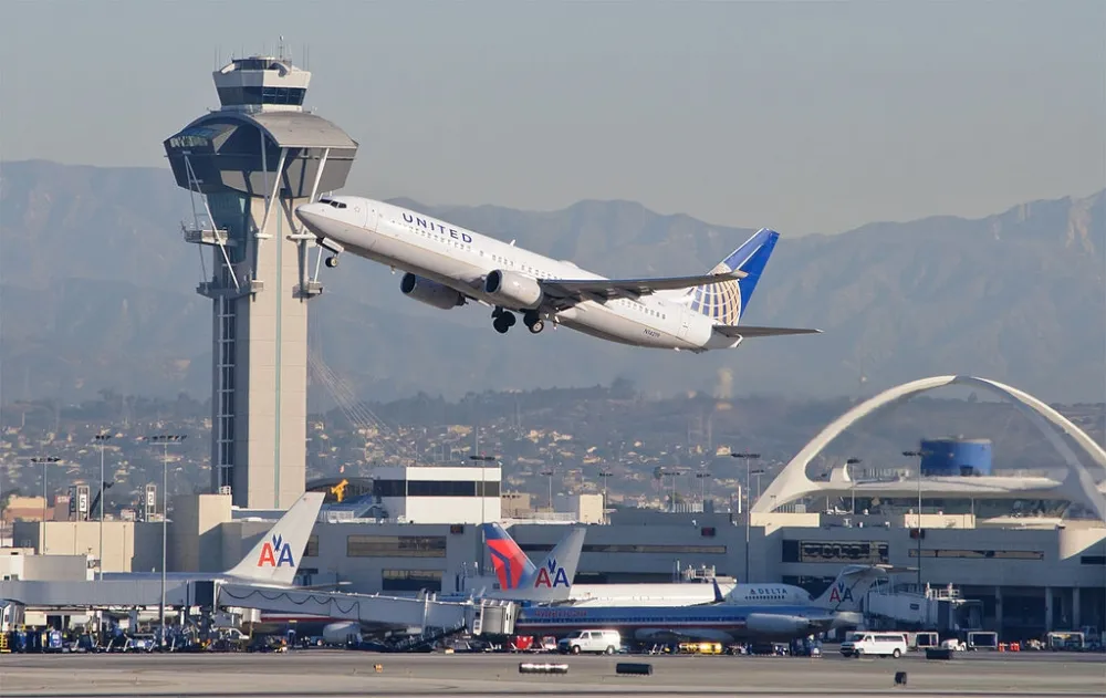 Airlines welcome Trump move on air traffic control