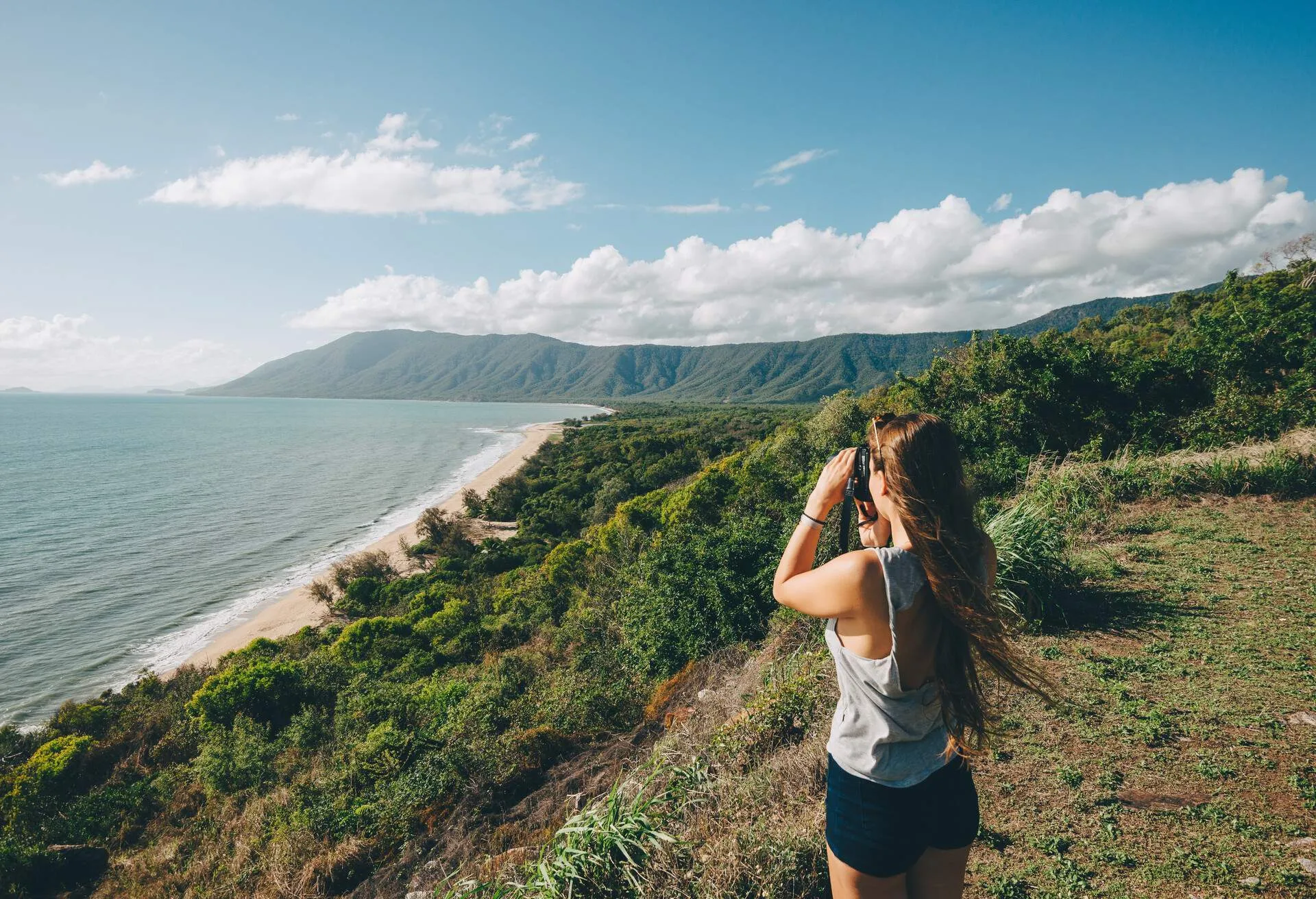 How to backpack through Australia