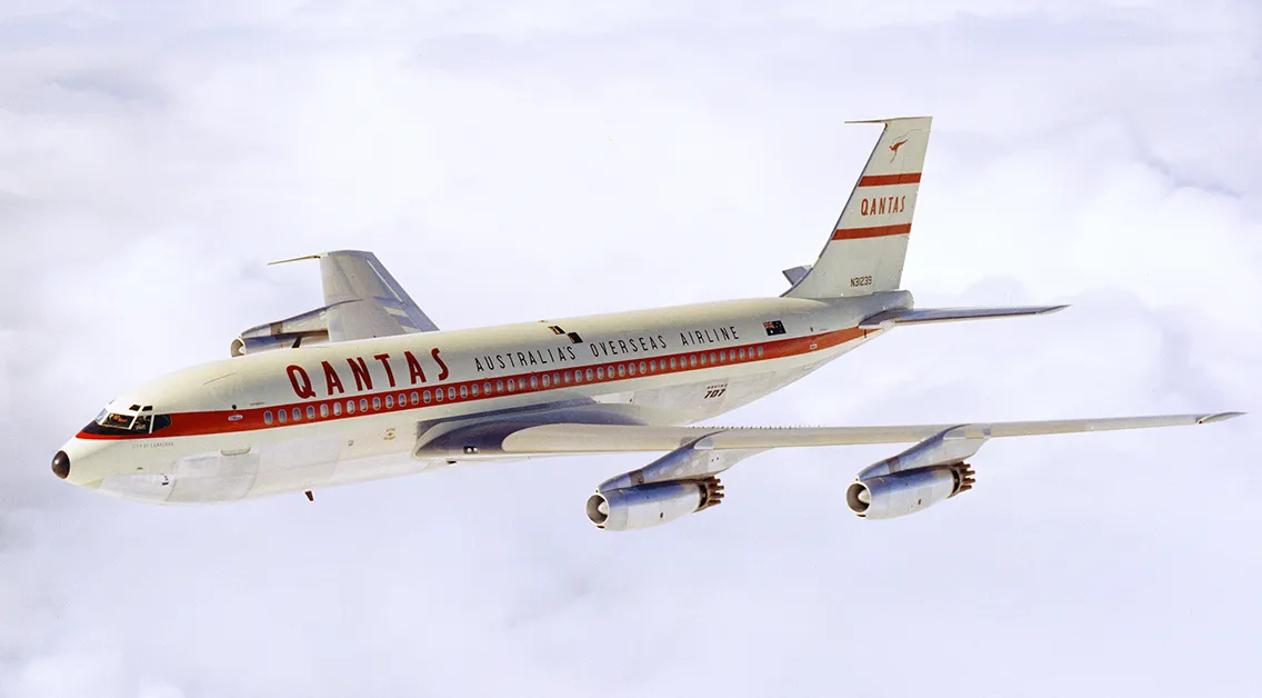 Qantas 707: Exclusive new colour images.