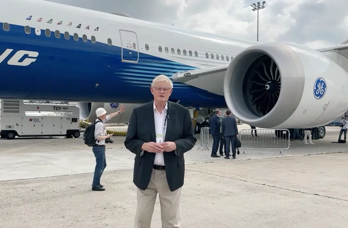 Geoffrey Thomas Looks Up Close At The 777X