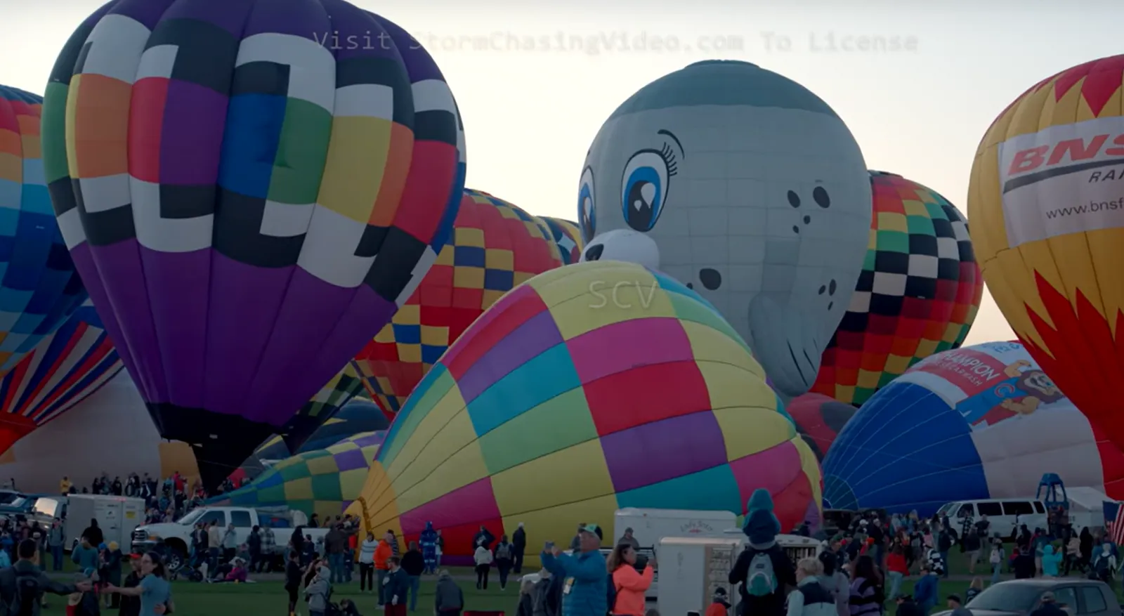 Amazing Video Of World's Largest Balloon Fiesta