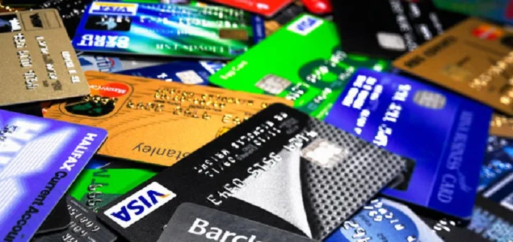 Airlines reluctant to ditch credit card fees