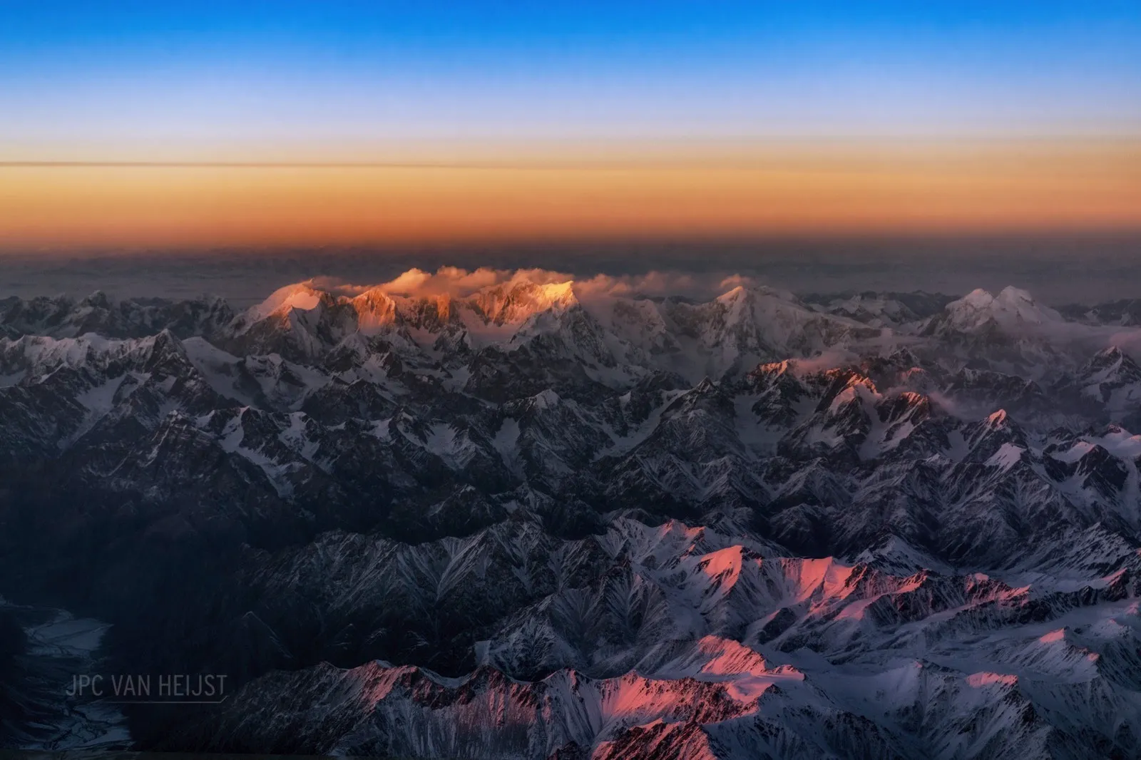 STUNNING PICTURES OF THE HIMALAYAS FROM 747