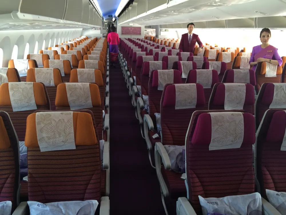 Thai Airways 787 Dreamliner Economy Class Review