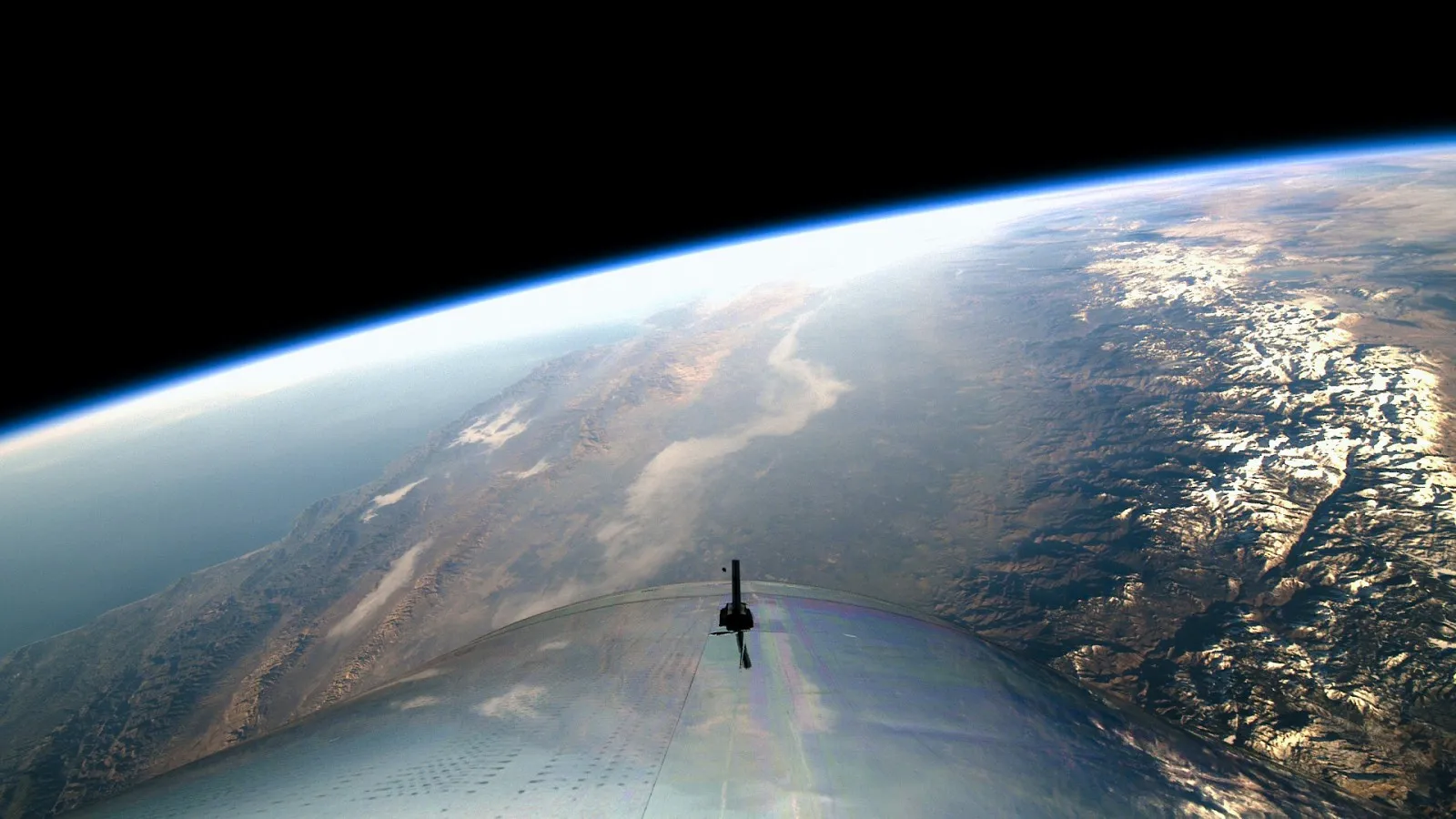 Virgin Galactic approved for space flight with passengers