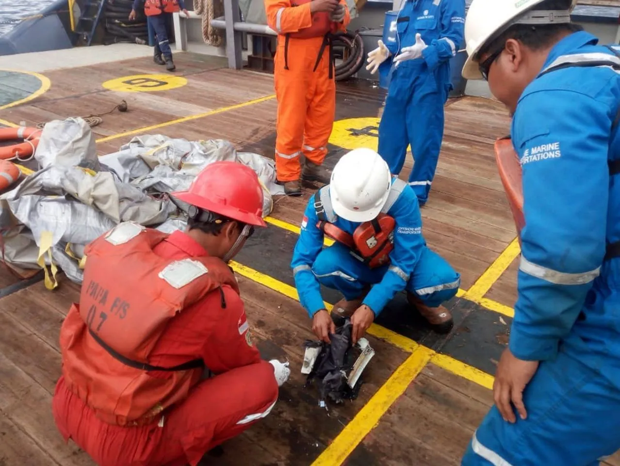 Lion Air investigators confirm presence of third pilot