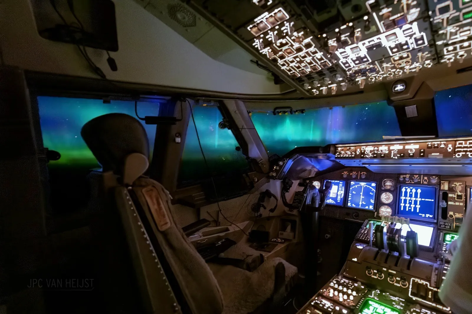 Stunning Aurora From A Boeing 747