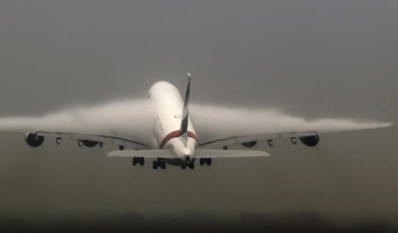 Wing clouds make for stunning video