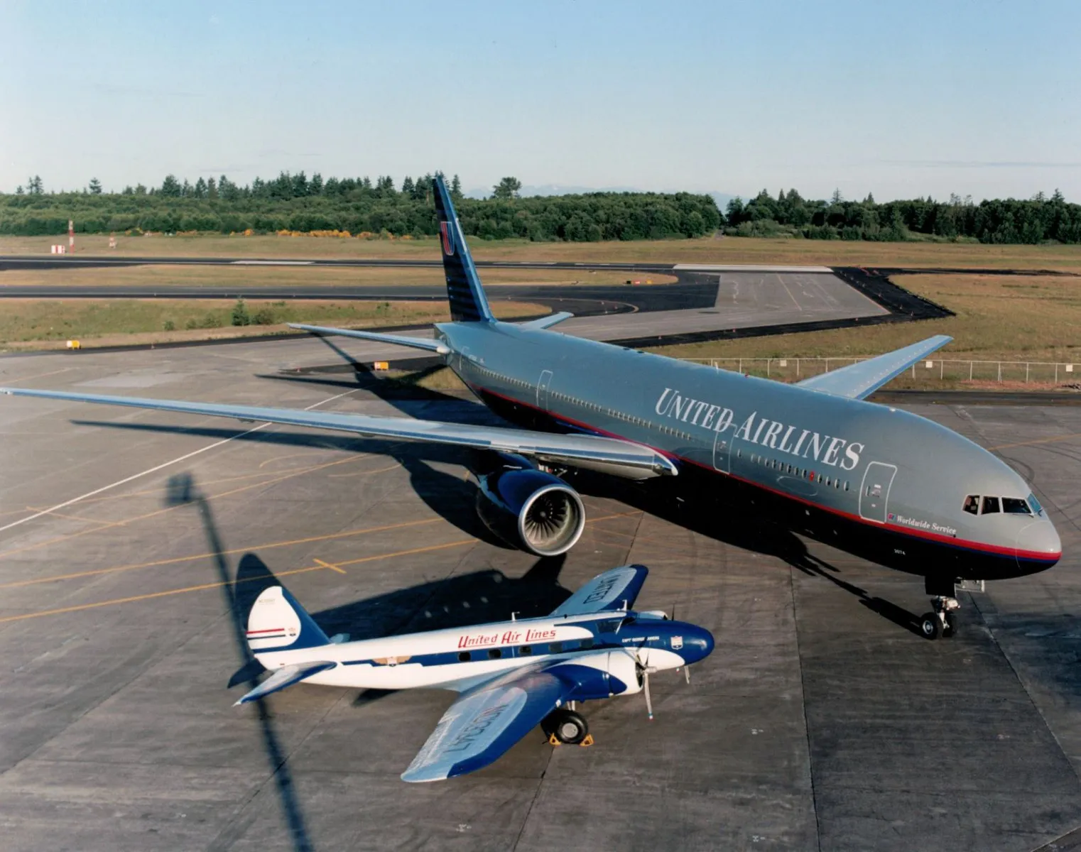 United Airlines and Japan ground P&W powered 777s