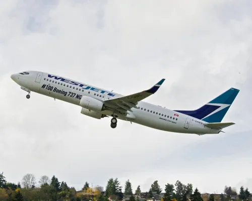 Trouble in paradise as WestJet aircraft within 40ft of sea