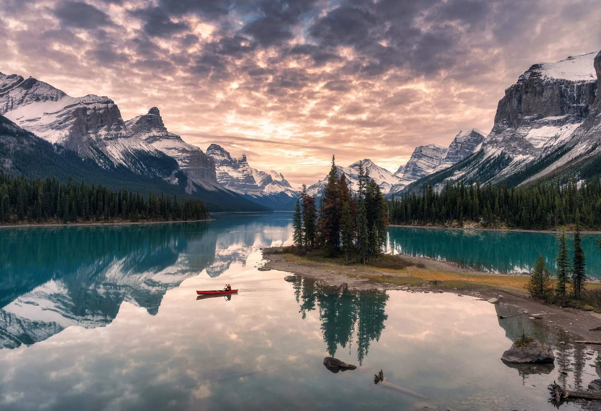 Discover the wilderness with these 12 national parks in Canada