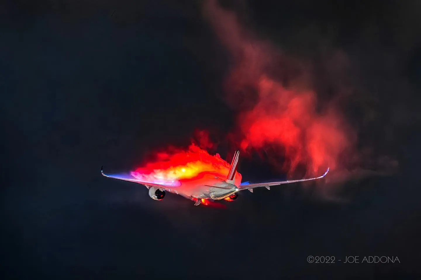 Stunning Picture. No, The A350 Isn't On Fire!