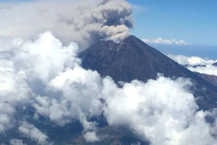 Bali ash cloud threat