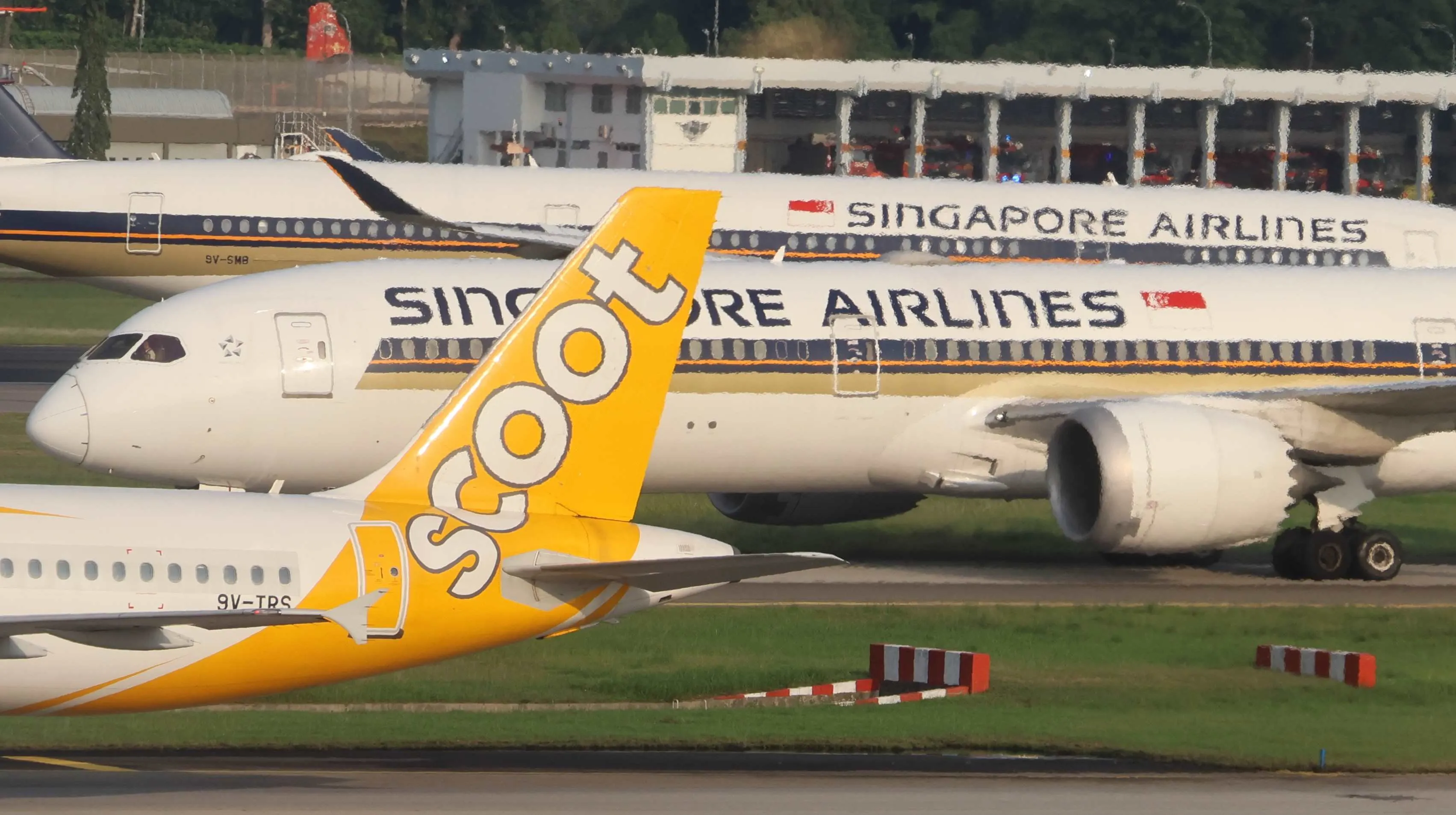 SIA and Scoot Discount 420,000 Airfares