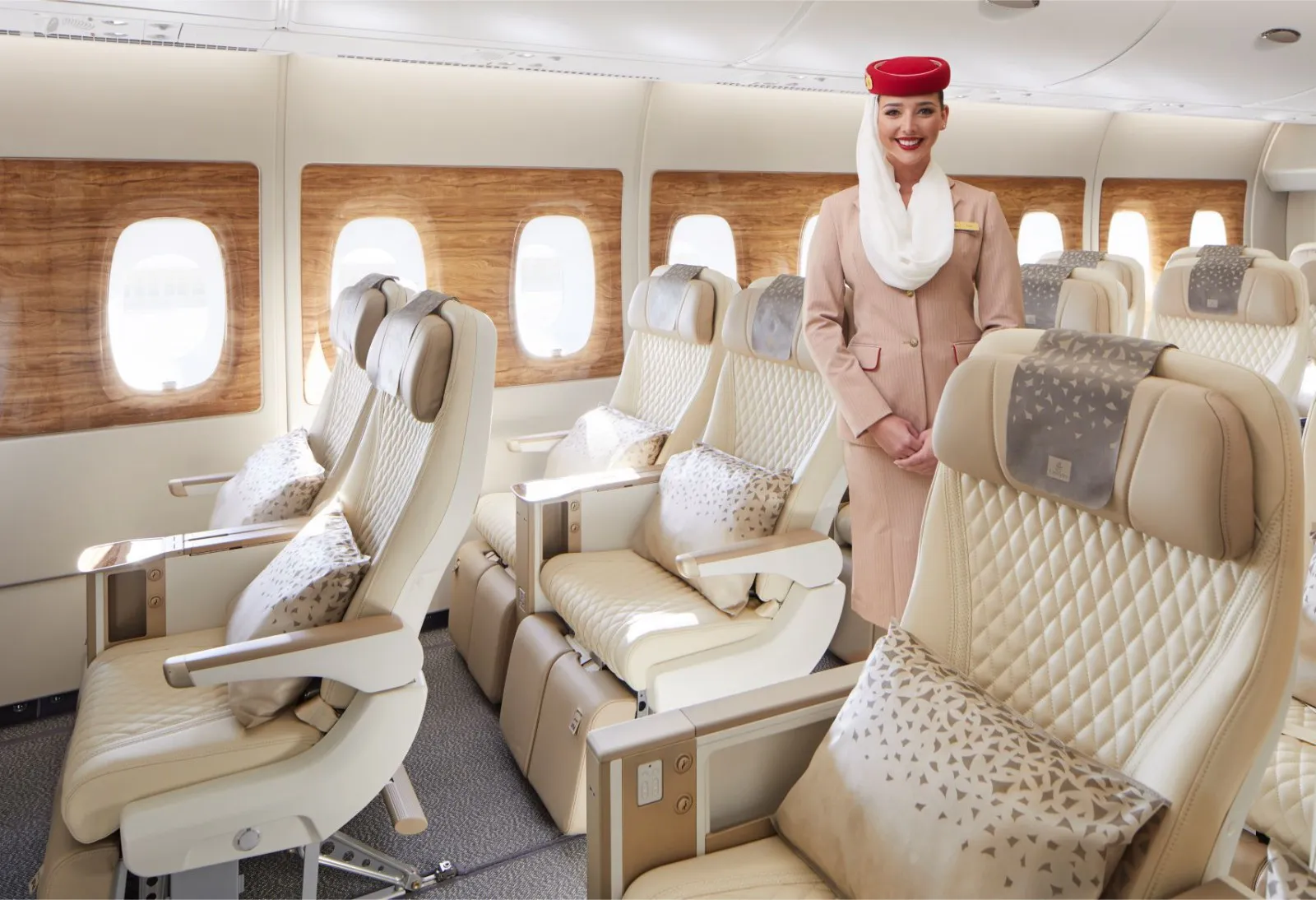 Time-Lapse Video Of Emirates A380 Makeover