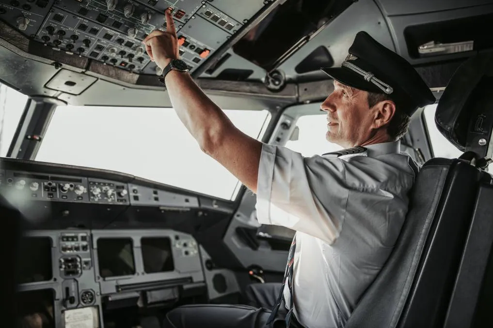 Would You Fly On A Plane With Only One Pilot?