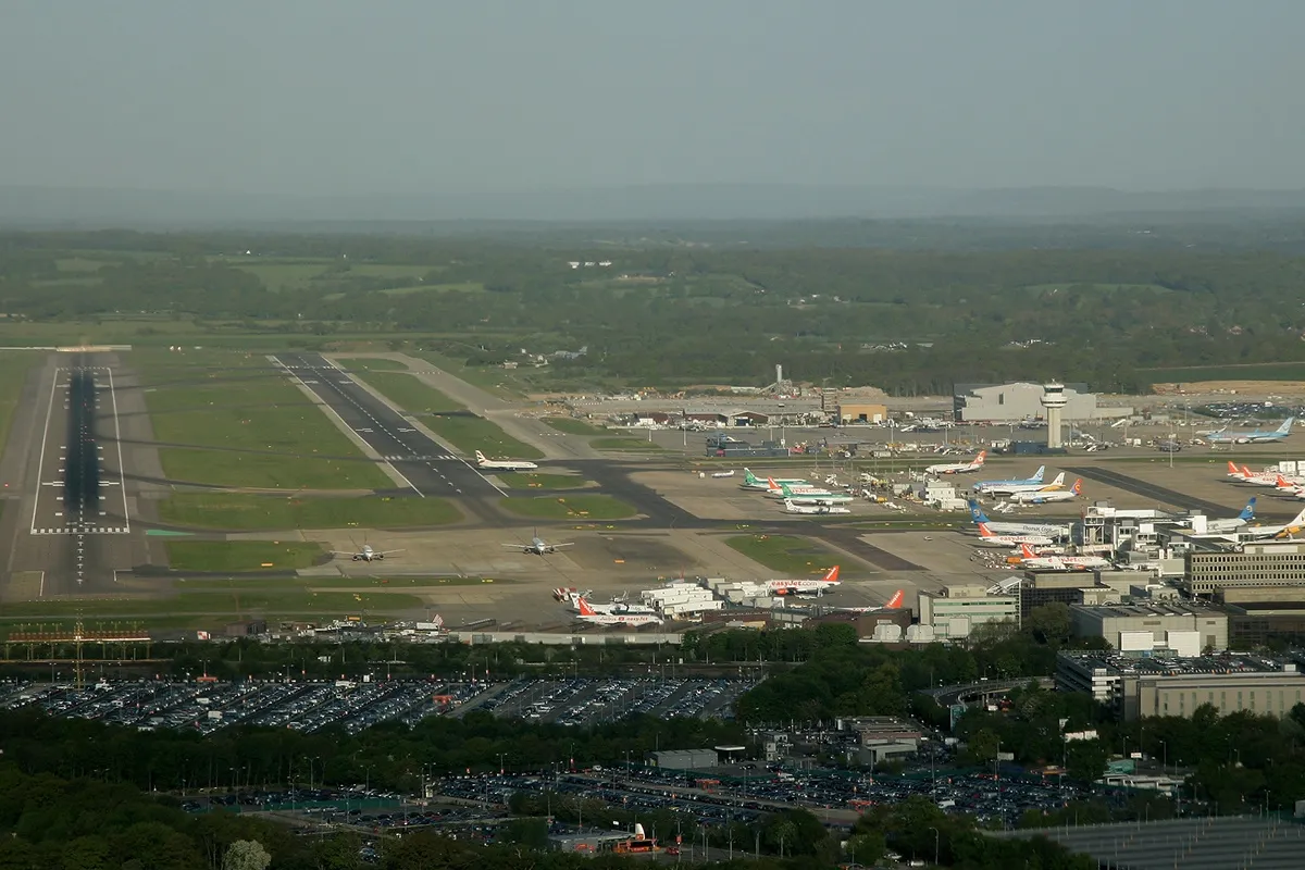 Updated: Drones close London's Gatwick Airport a second time