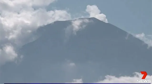 Volcano eruption again causes Bali flight cancelations