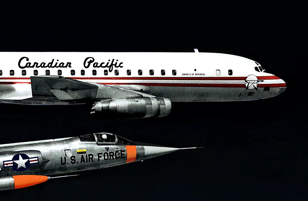 Supersonic DC-8 in stunning colour