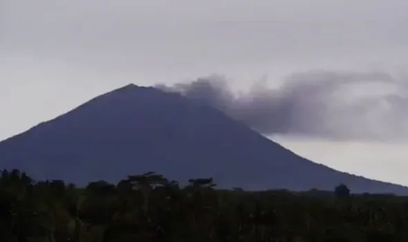 Bali's volcanic eruption to cause flight chaos