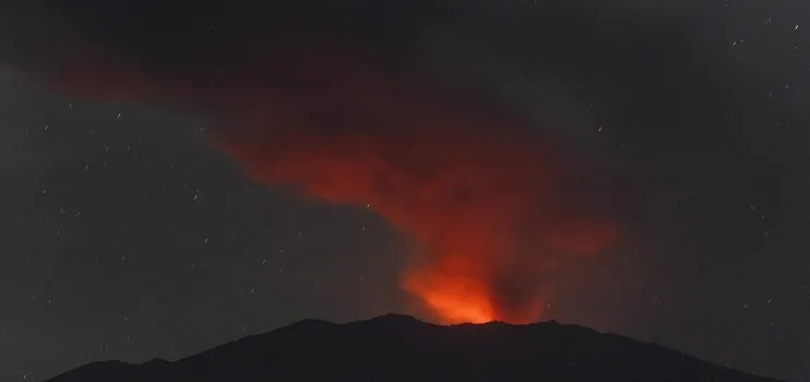 Bali ash cloud; Insurance cost