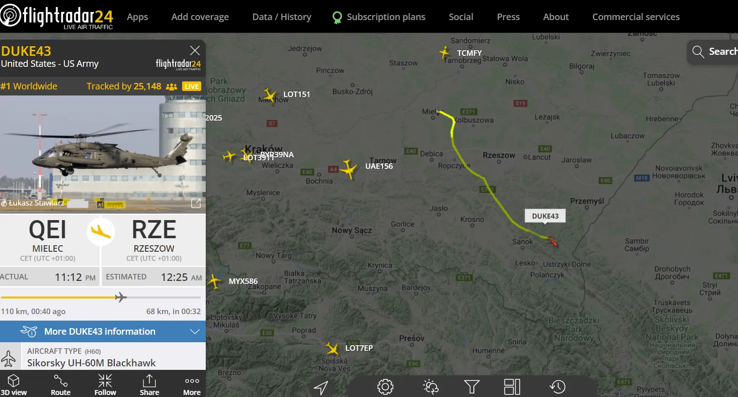 Thousands tracking a US Army helicopter near the Ukrainian border