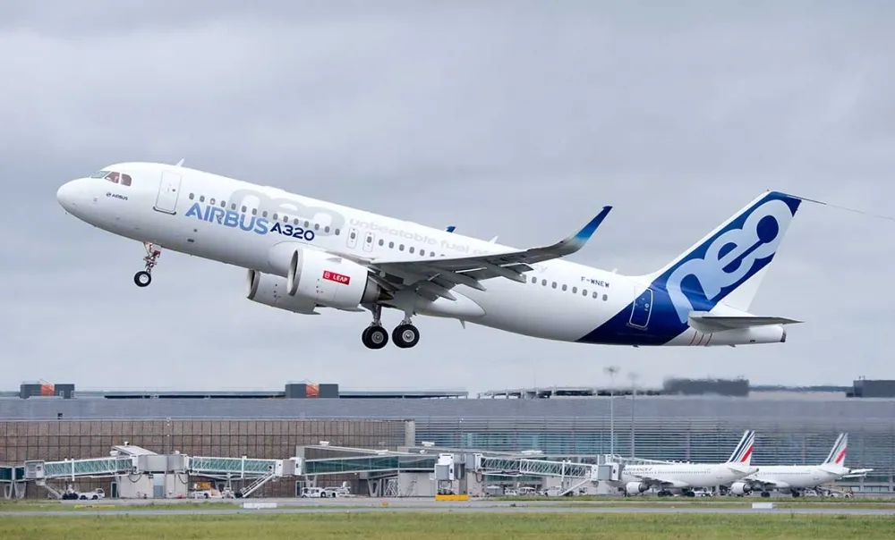 Airbus signs mammoth Chinese deal for 300 aircraft