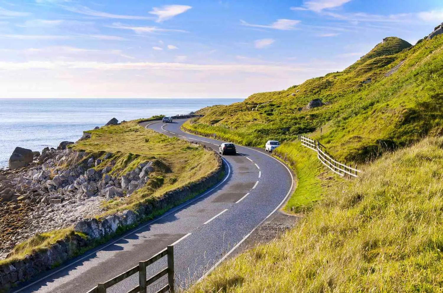 Driving in Ireland: How to rent and drive a car on your Irish vacation?